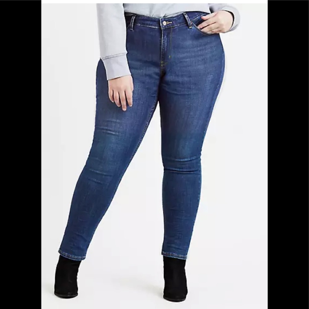 NEVER WORN Levi’s 711 Skinny Jean Sz 24W